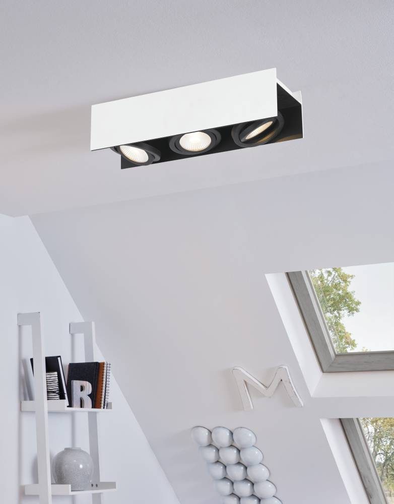 39317A_AMBIENT_0001 | Eglo Romania Plafonieră VIDAGO LED 3X5.4W IP20 39317