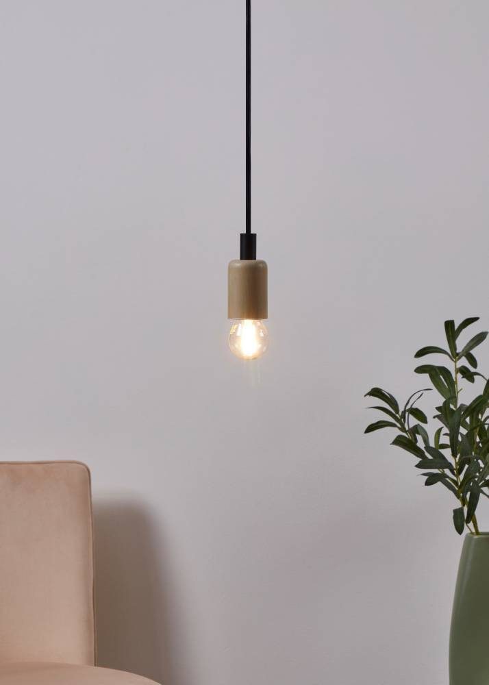 110006_AMBIENT_0001 | Eglo Romania Bec LED E27 4W 2700K 110006