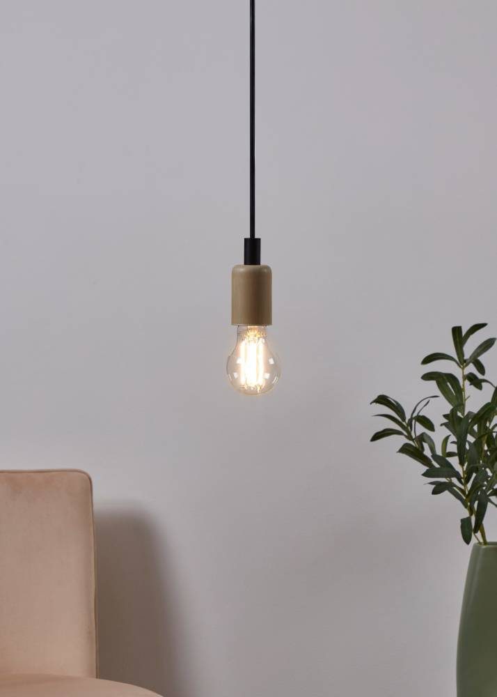 110022_AMBIENT_0001 | Eglo Romania Bec LED E27 7.5W 2700K 110022
